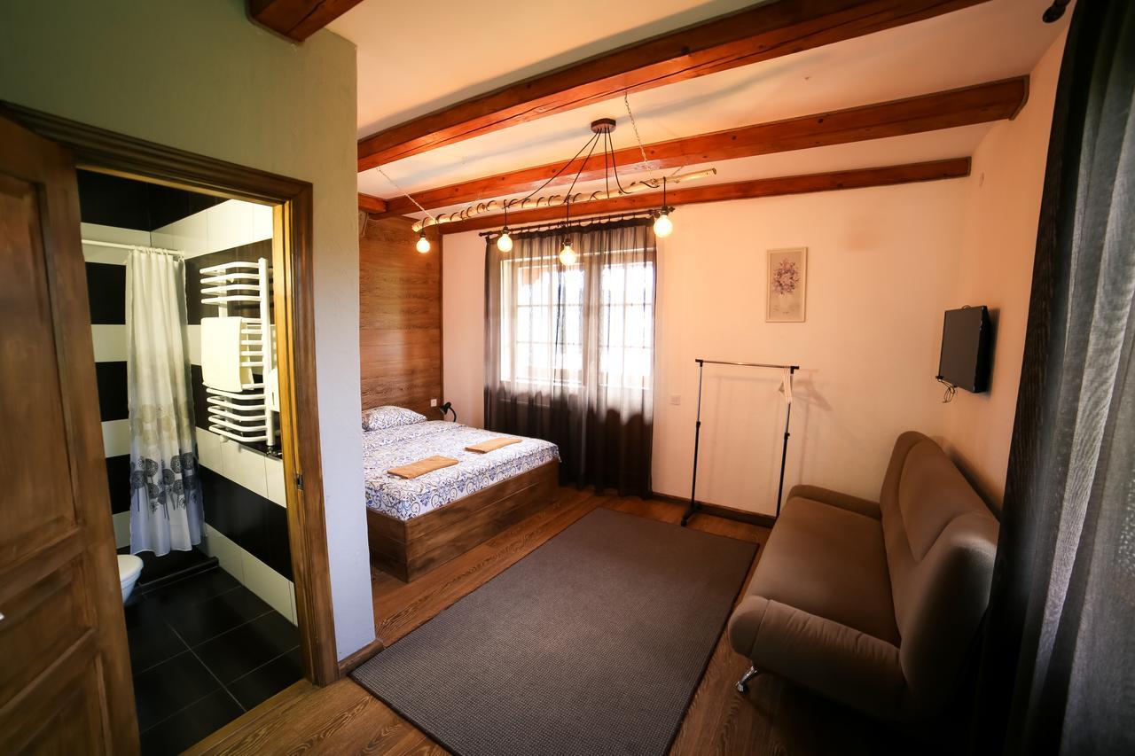 Villa Buhiv Skhidnytsia Ngoại thất bức ảnh